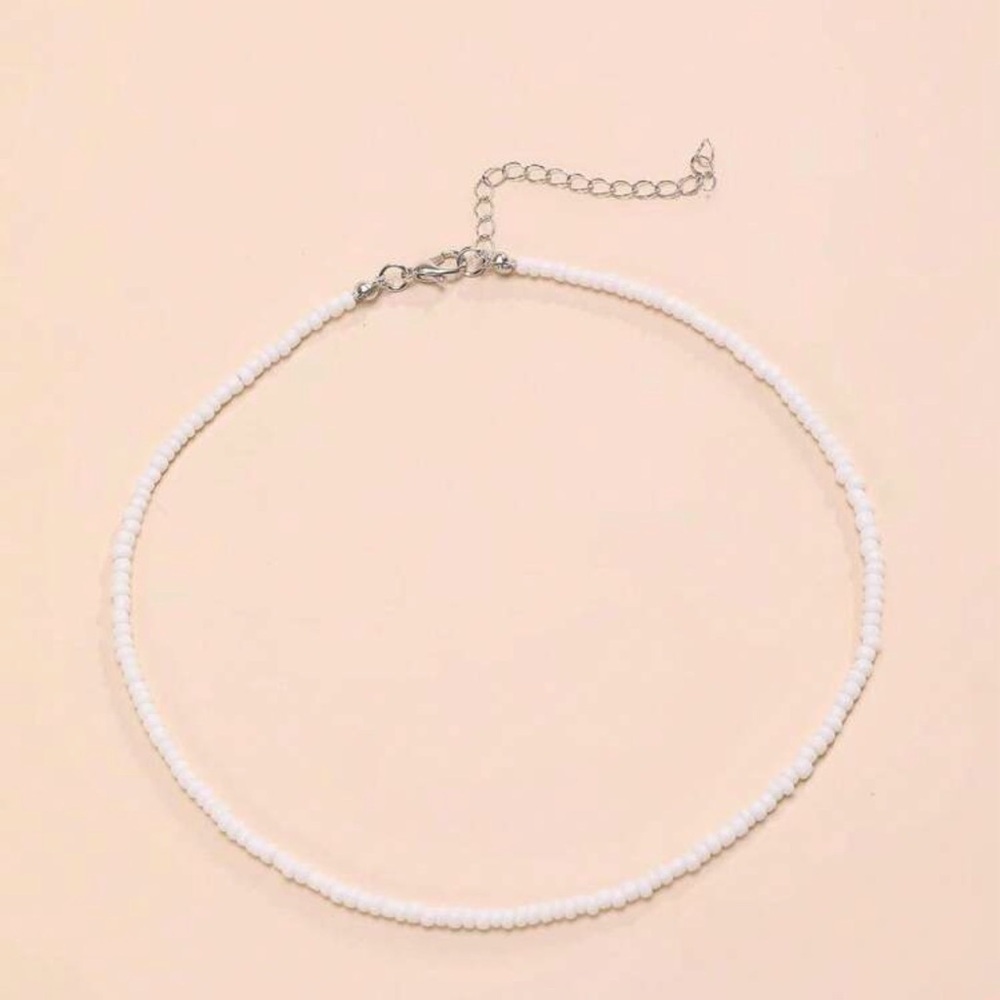 Elegant White Seed Beaded Necklace